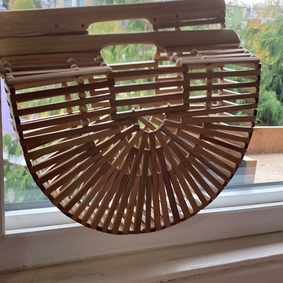 Wooden structural purse - Picture 1 of 2